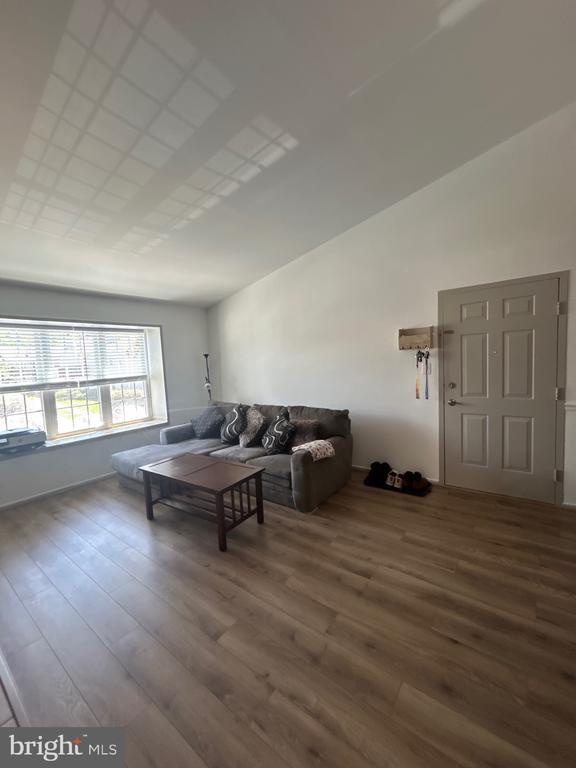 Building Photo - 7804 Harrowgate Cir