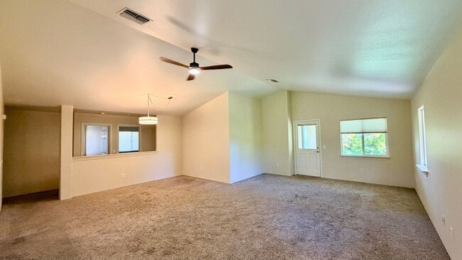 Building Photo - Maui Lani Island & Bluff Gated Community, Centrally Located!