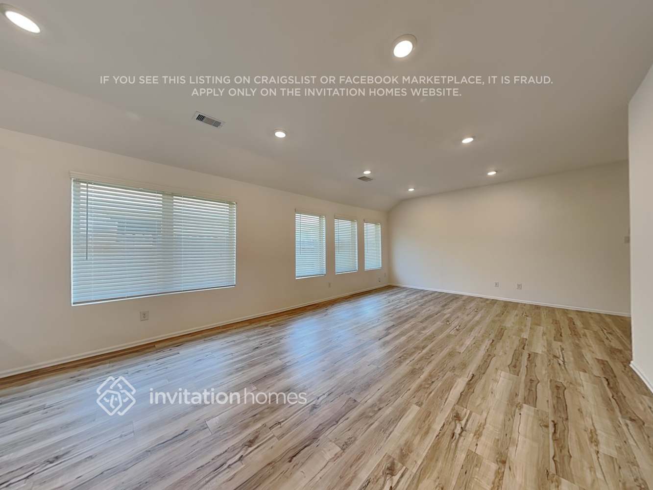 Building Photo - 22711 Bolanzo Ln