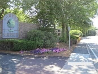 Building Photo - 64 Shrewsbury Green Dr