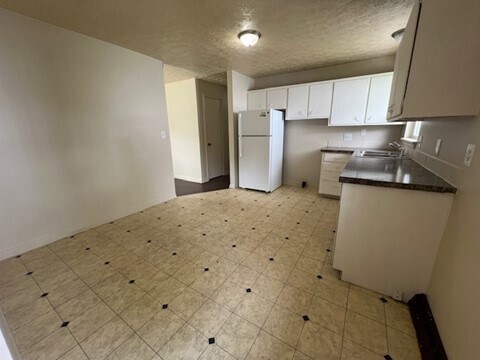 Building Photo - 417 Malacca St