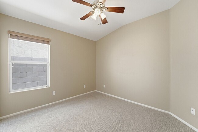 Building Photo - Maricopa Gem! 2,130 SF, Large Kitchen, AZ Room + Golf Course Living