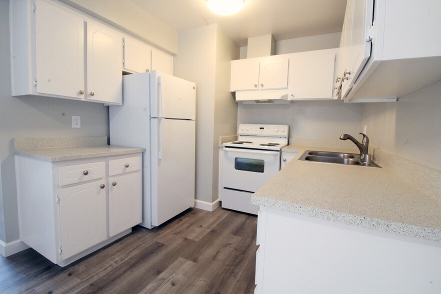 Building Photo - Crestview North Apartments