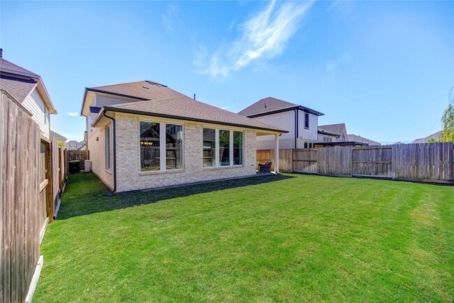 Building Photo - 4110 Sherman Oak Ln