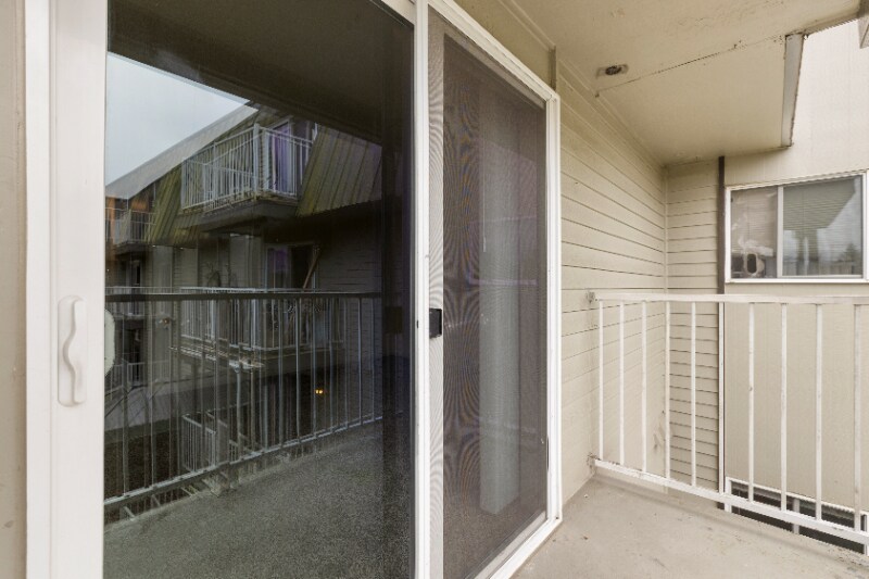 Building Photo - 11540 Pinehurst Way NE