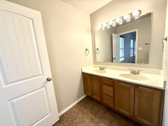 Building Photo - 4613 Mill Creek Dr