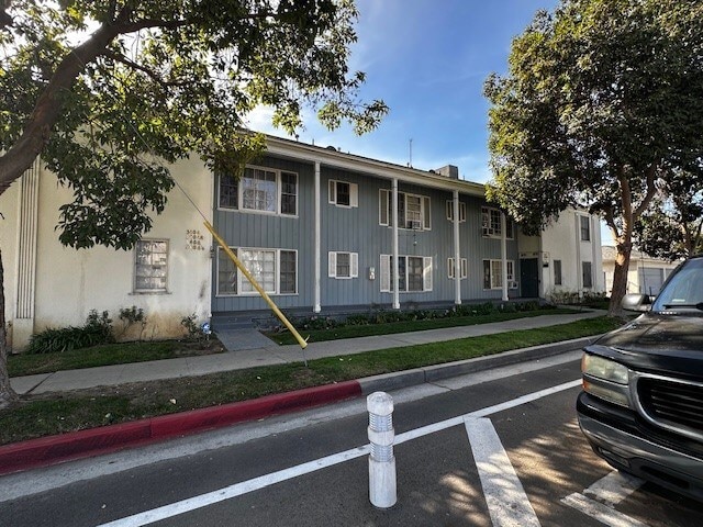 Building Photo - 5404-5412 San Vicente Blvd LP
