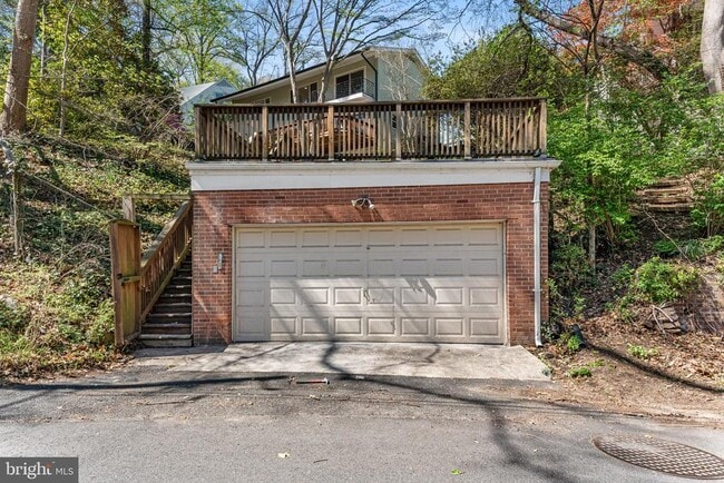 Building Photo - 2820 Ellicott St NW