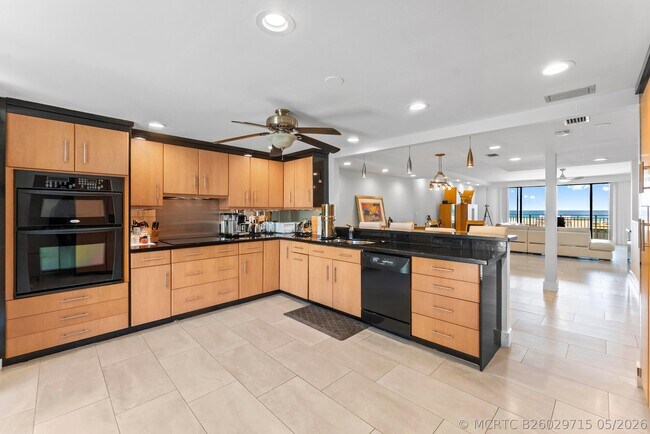 Building Photo - 2155 S Ocean Blvd