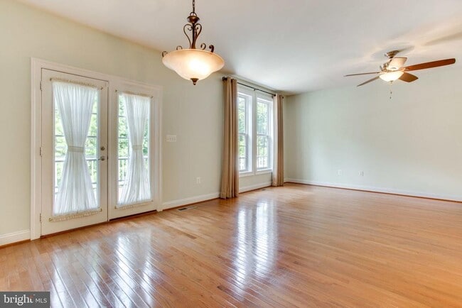 Building Photo - 16069 Pitner St