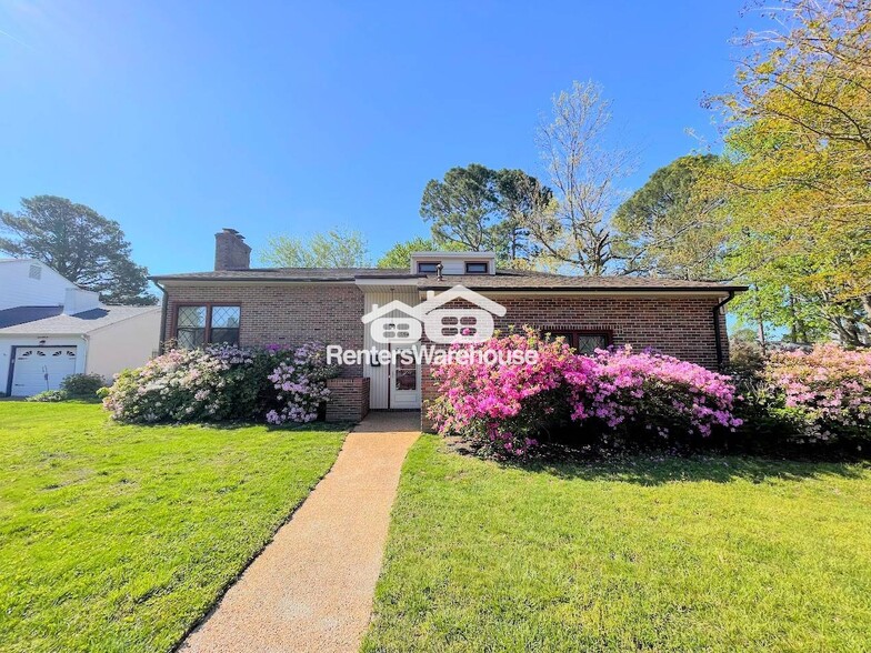 Primary Photo - 354 Warrington Cir
