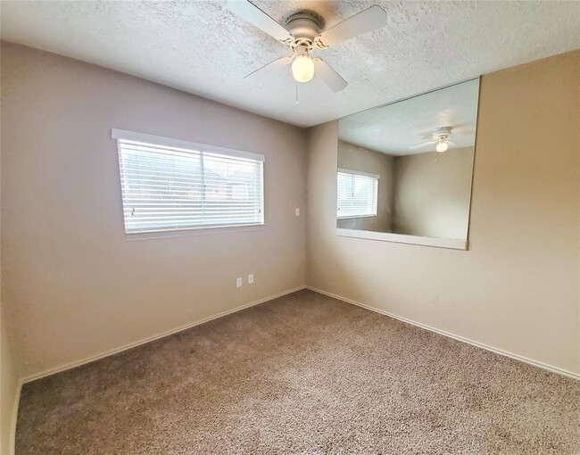 Building Photo - 11503 Stansberg Dr