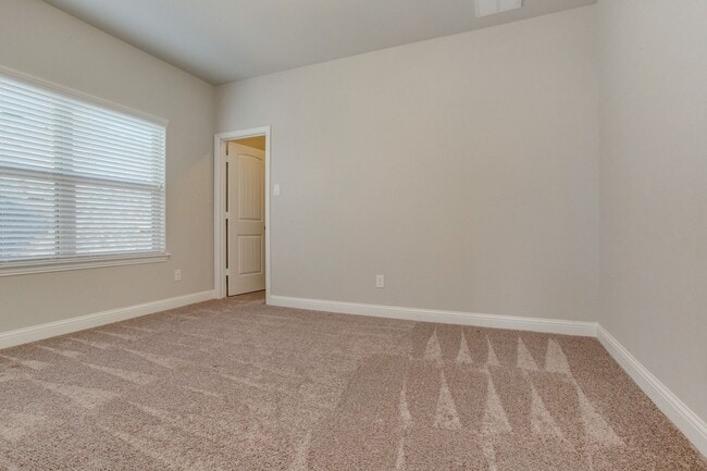 Building Photo - 1300 Mustang Brook Ln