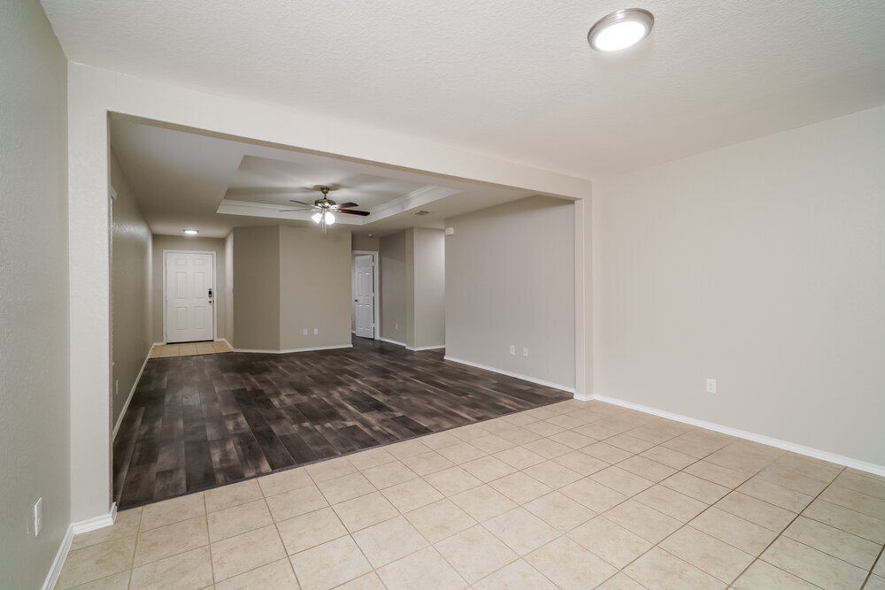 Building Photo - 818 Cowhide Dr