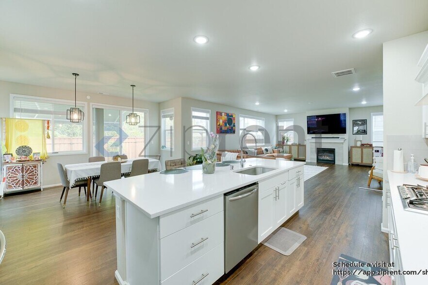 Building Photo - 19033 129th St E