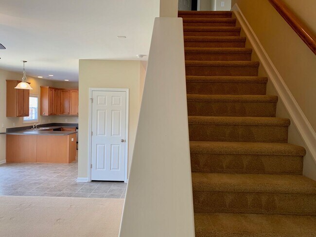 Building Photo - 4 Bed / 2.5 Bath Home in Holly Springs