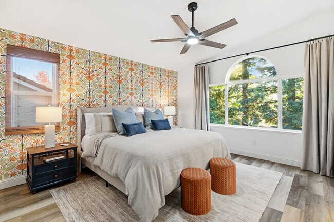 Building Photo - 2559 Du Bois Dr