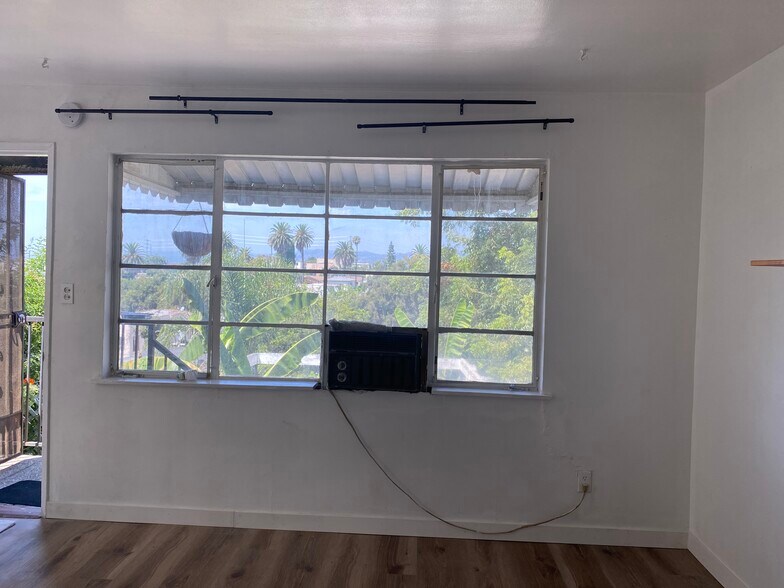 Building Photo - 711 Coronado Ter
