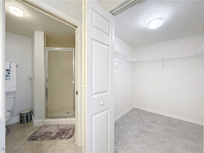 Building Photo - 6691 Estero Blvd