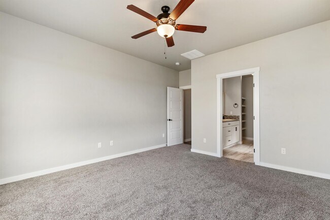 Building Photo - 8480 E Drover Loop
