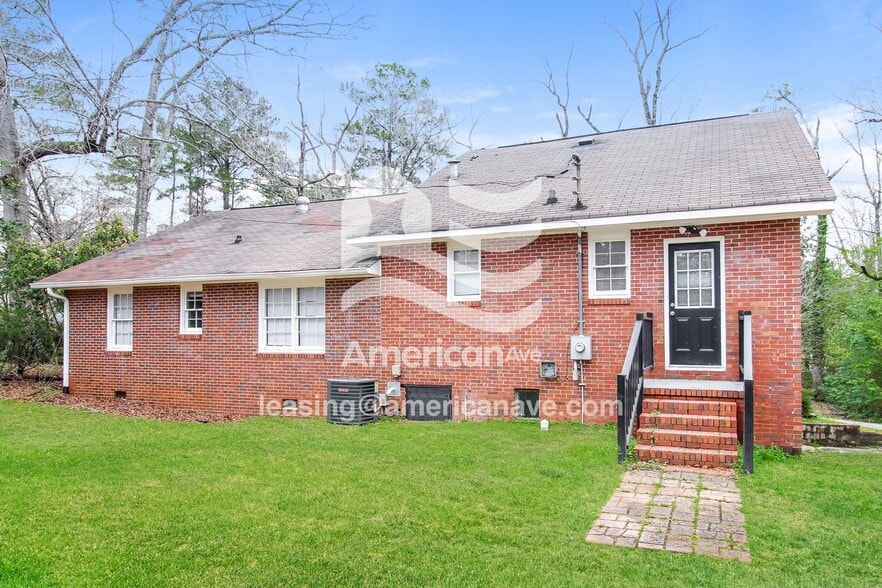 Building Photo - 1360 Forest Hill Rd