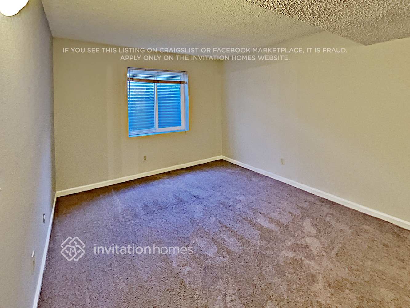 Building Photo - 18923 E Carmel Dr