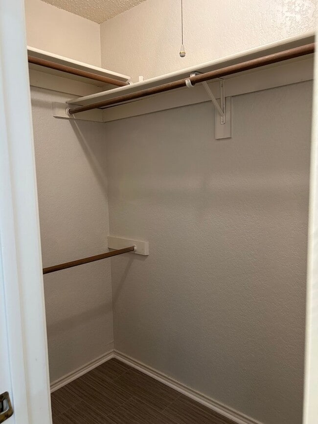 Building Photo - Beautiful 3 Bedroom, 2.5 Bathroom Townhome...
