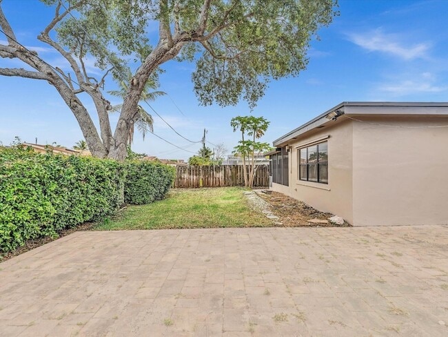 Building Photo - 10691 NW 28th St