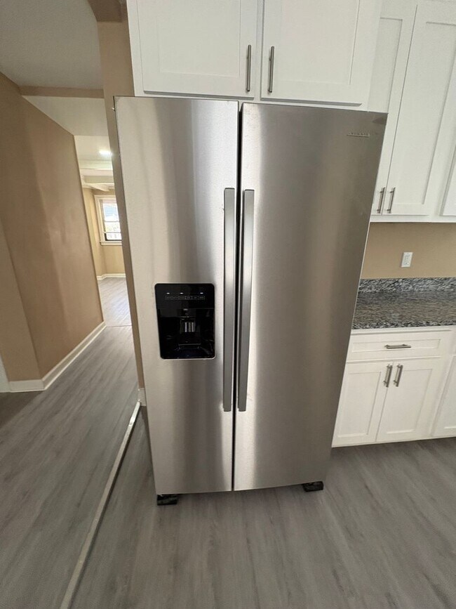 Building Photo - 3 Bedroom 2 Bath Home Near Augusta Road !!! Freshly Renovated