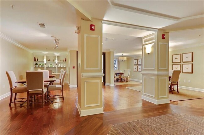 Building Photo - 200 River Vista Drive