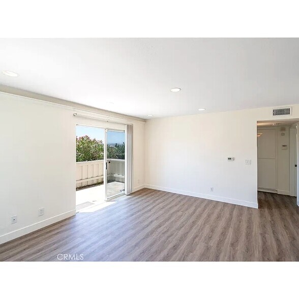 Building Photo - 21200 Trumpet Dr