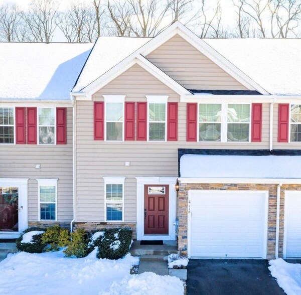 Building Photo - 176 Tulsk Rd