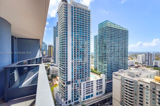 Building Photo - 1000 Brickell Plaza