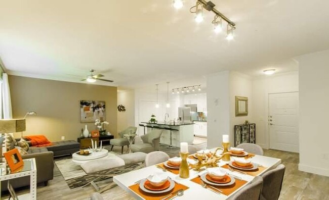 Building Photo - 1 bedroom in Conroe TX 77384