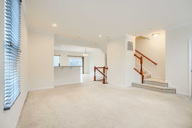 Building Photo - 7403 Wild Honey Way