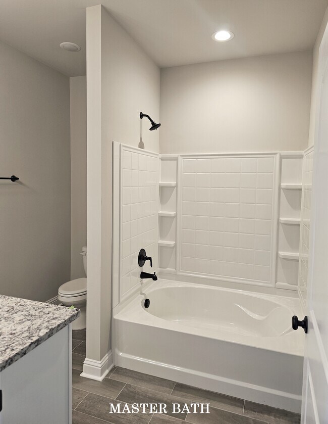 Building Photo - 706 Venecia Dr