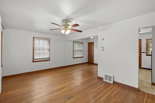 Building Photo - 10514 Anson Dr