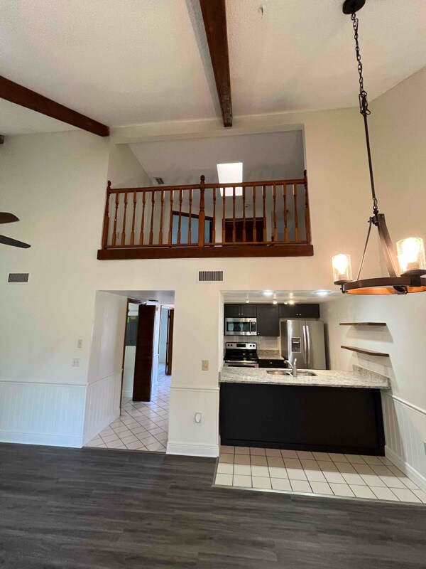 Building Photo - 6732 Beach Blvd