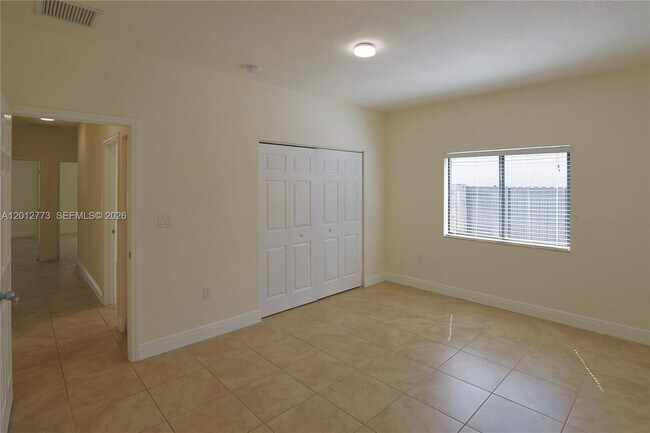 Building Photo - 17120 SW 92nd Ct