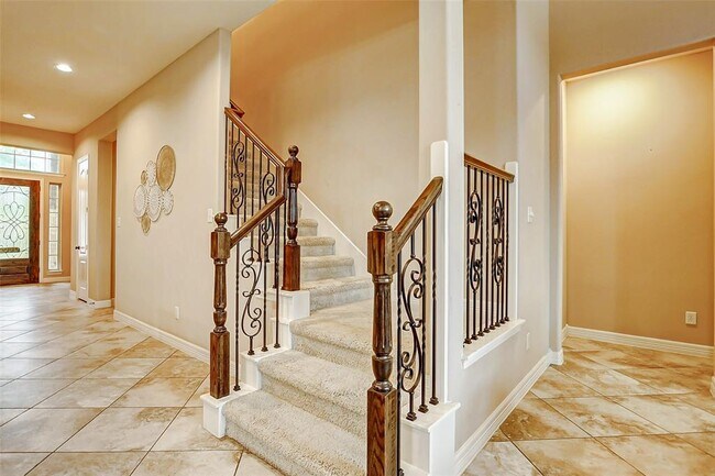 Building Photo - 27807 Hunters Rock Ln