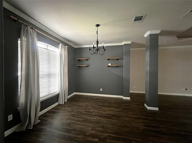 Building Photo - 710 Wolf Creek