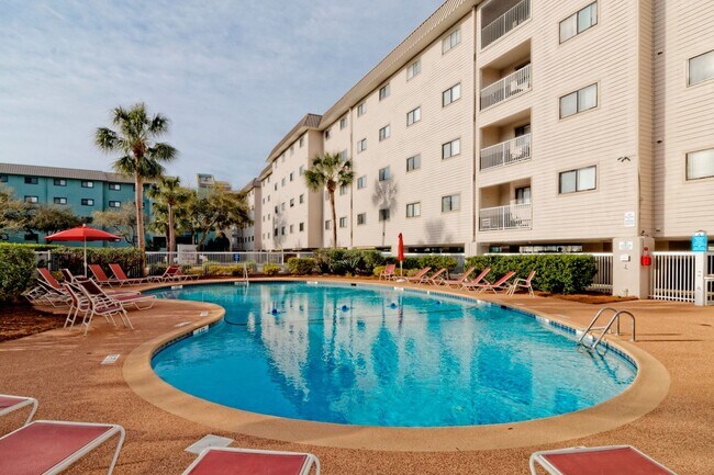 Building Photo - Furnished 2BR/2BA on Hilton Head - Hilton Head Resort Community - Available Now