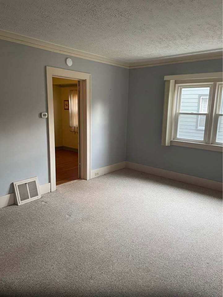 Building Photo - 320 Kenilworth Ave SE