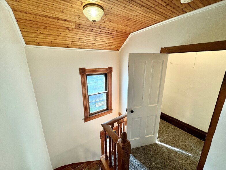 Building Photo - 1100 Michigan Ave