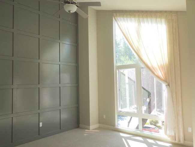 Building Photo - 412 Cole Ct