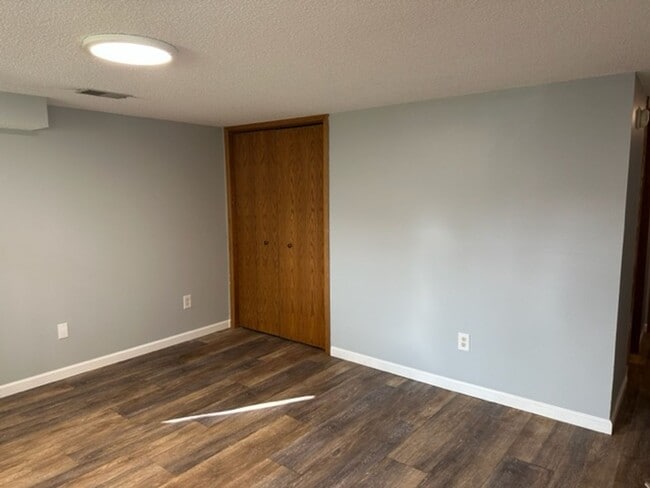 Building Photo - Updated 4 Bedroom Split-Level Home – Available June 1