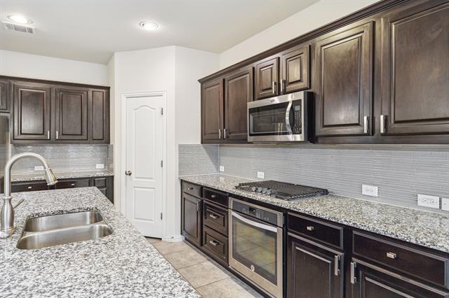 Building Photo - 6308 Meandering Creek Dr
