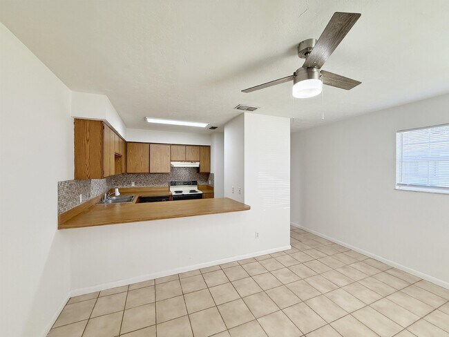 Building Photo - 3815 Osprey Cir