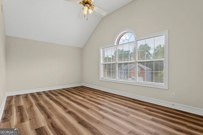 Building Photo - 116 Summer Leigh Dr