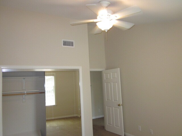 Building Photo - 2283 Waltonia Dr